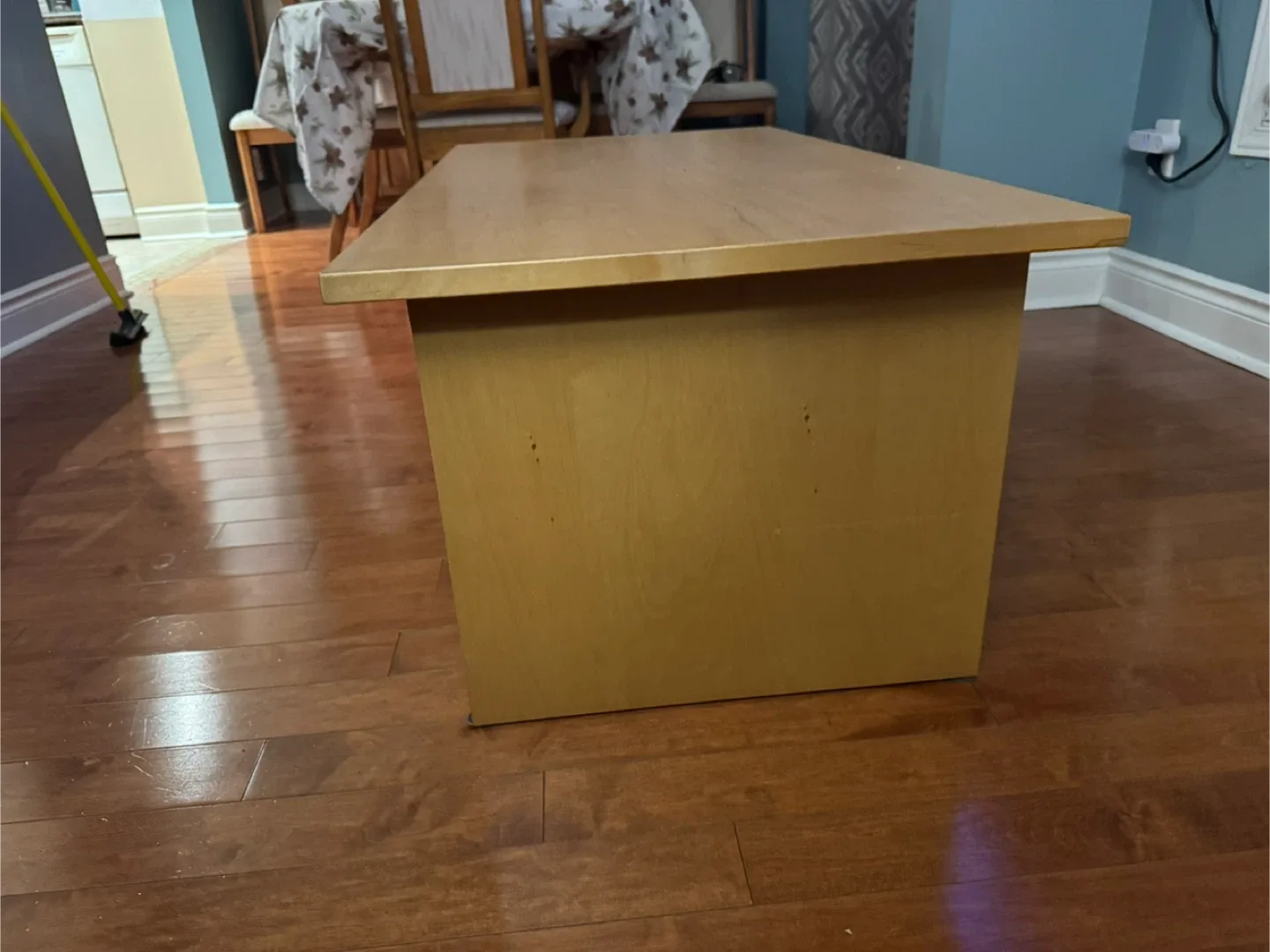 Light Wood Coffee Table image indicator(2)