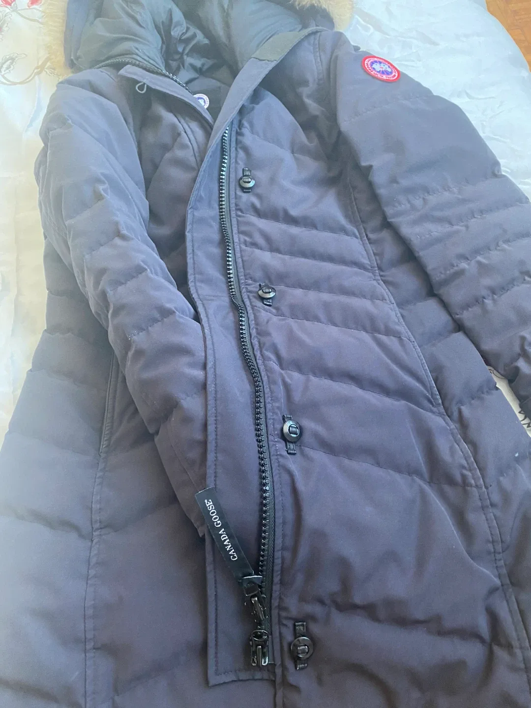 Canada Goose Navy Down Parka - Size M image indicator(2)