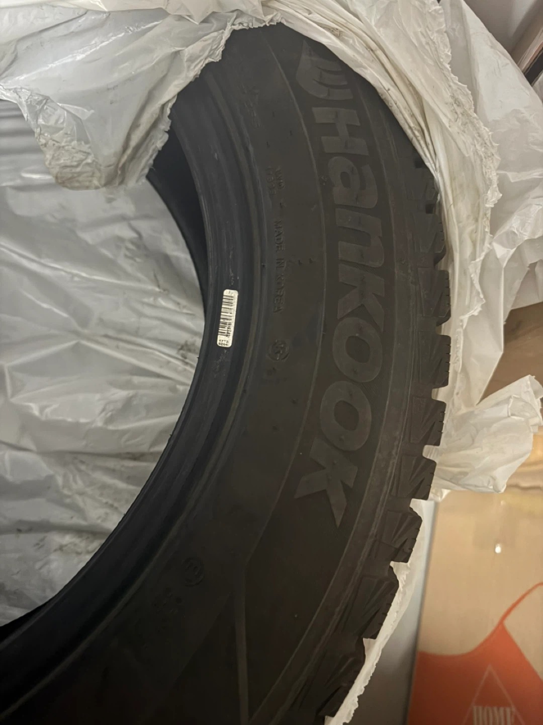 Set of 4 Hankook Winter i*cept X Tire 235/60R18 - photo 3