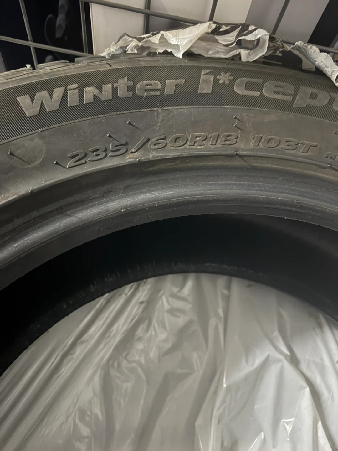 Set of 4 Hankook Winter i*cept X Tire 235/60R18