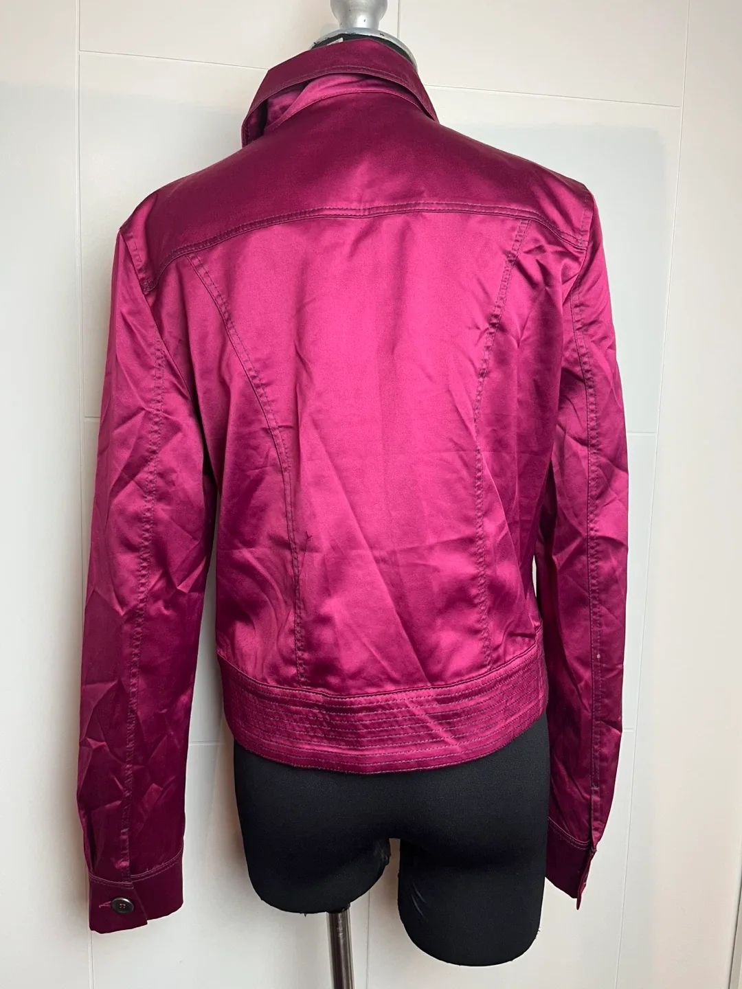 Tristan Jacket - Size M - Magenta image indicator(2)