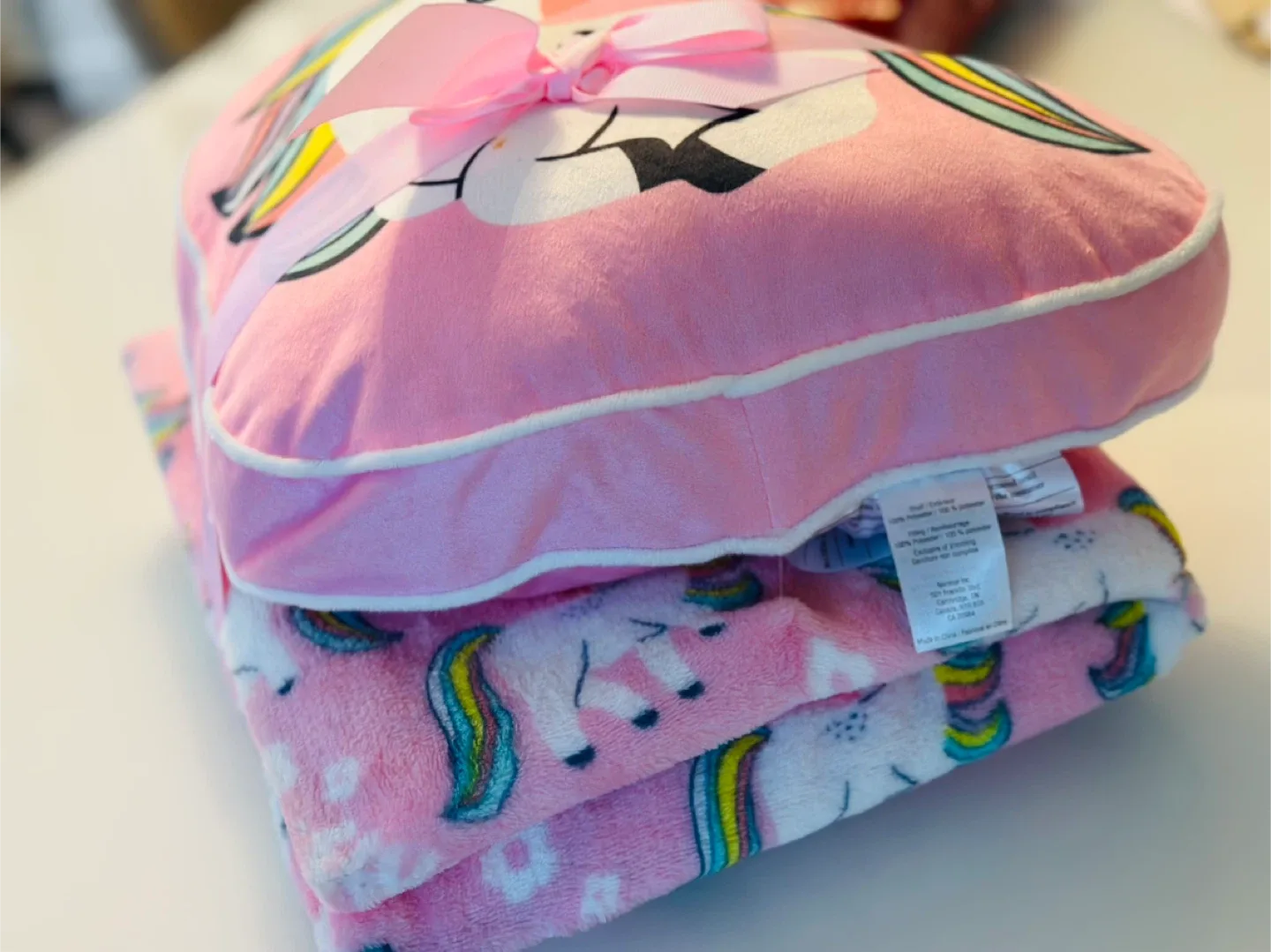 Unicorn Cushion and Plush Throw Set - New! image indicator(3)
