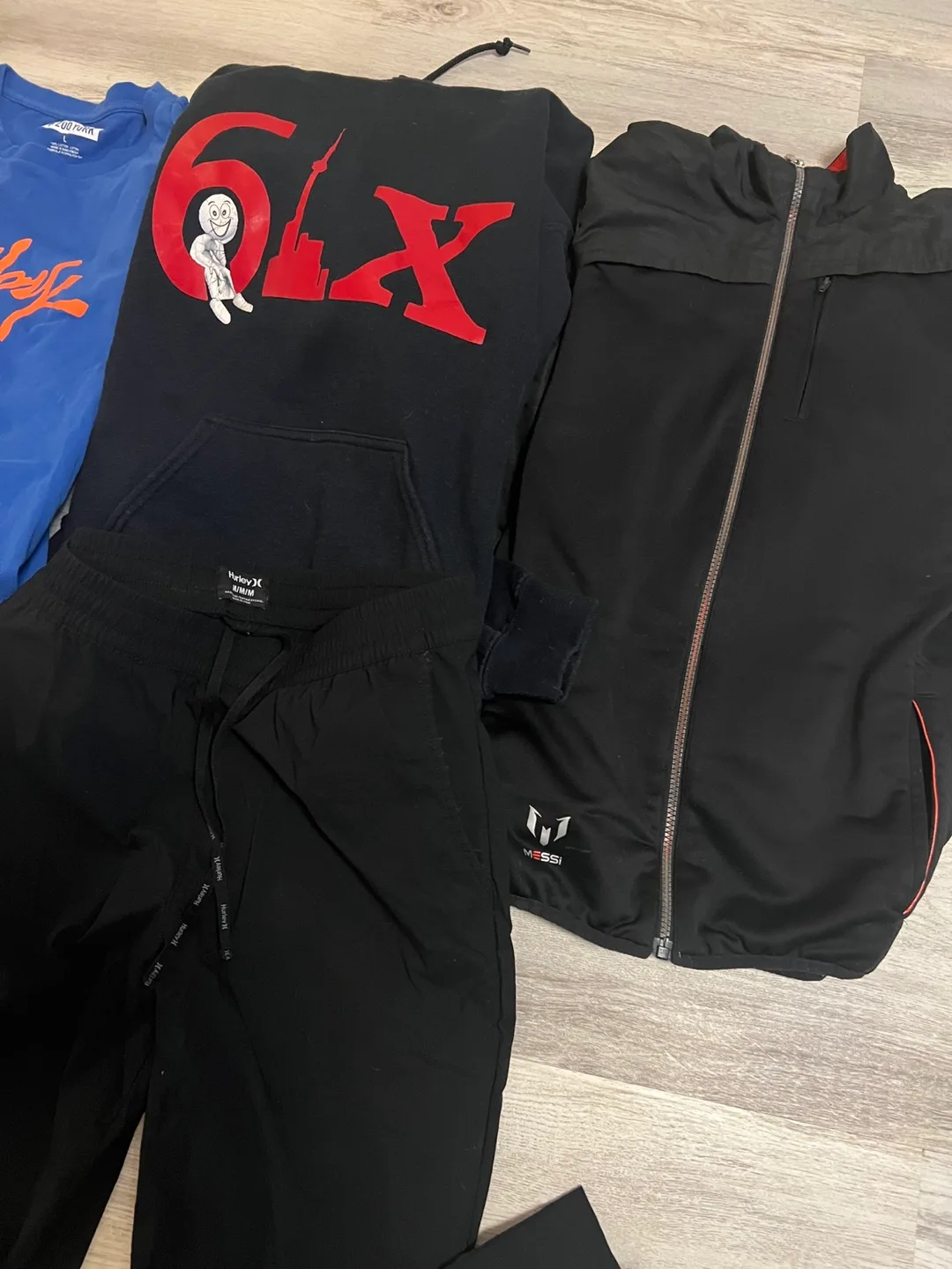 Youth/ men Assorted Clothing Bundle image indicator(2)