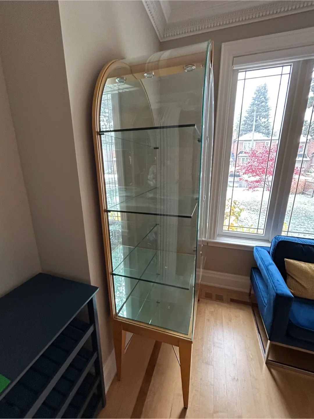 Glass Curio Display Cabinet image indicator(2)