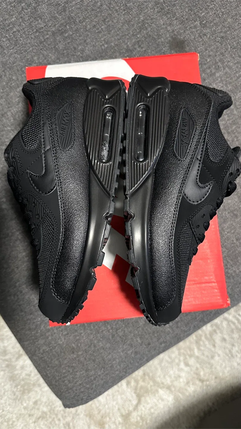 Nike Air Max 90 Triple Black - Size 7-10 image indicator(3)