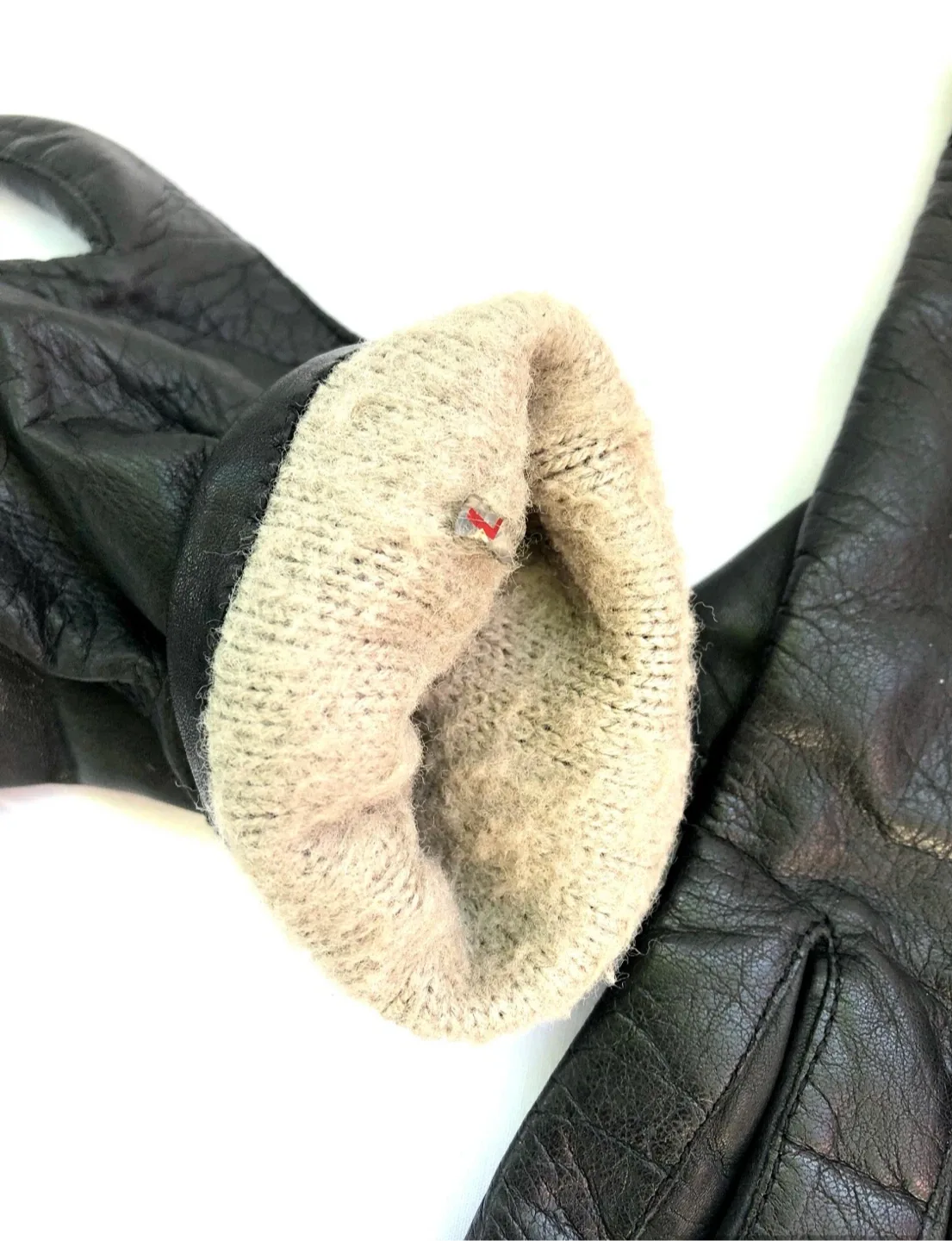 Women's 100% Leather Black Driving Gloves Size Large image indicator(4)