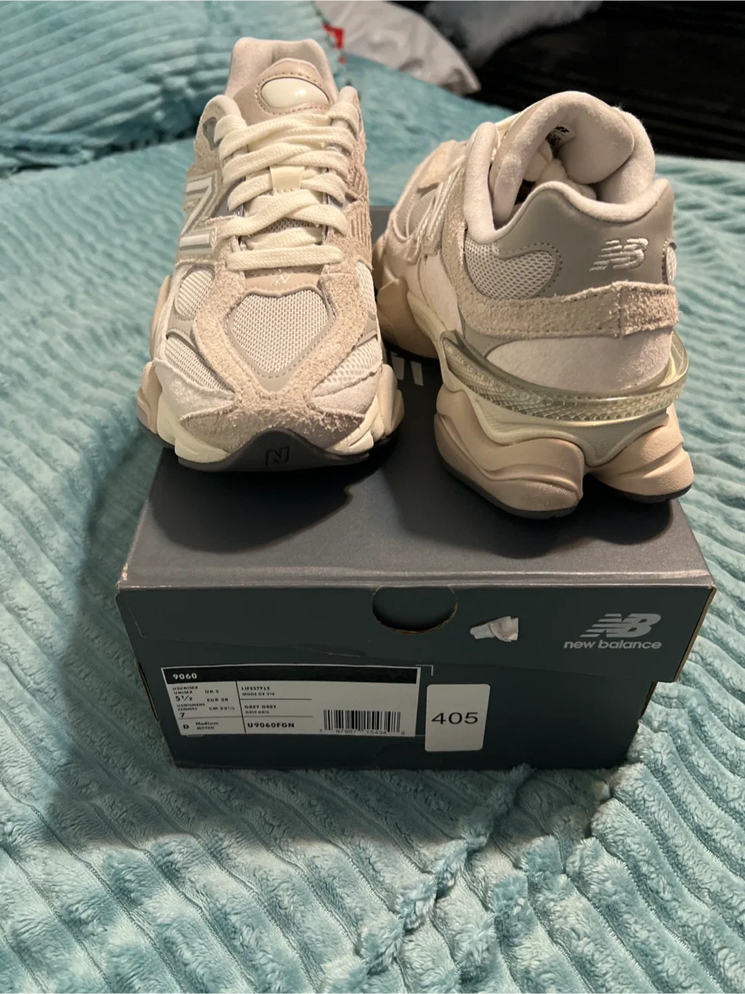 🥕New Balance 9060 Grey Grey Women's Size 7 image indicator(2)