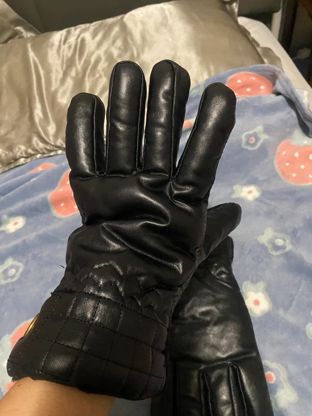 Black Leather Gloves image indicator(5)