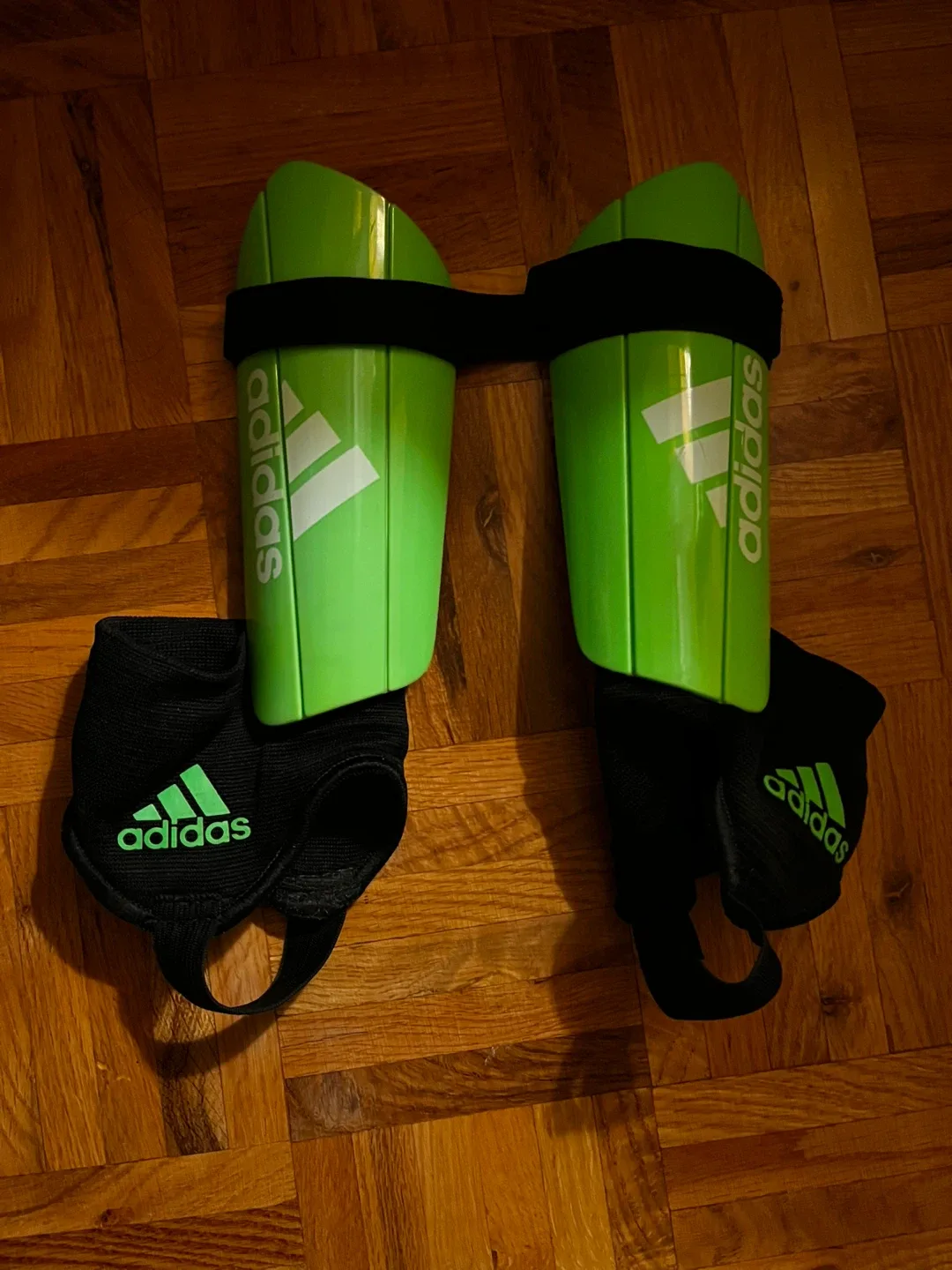 Adidas Green Youth Shin Guards - Size M thumbnail