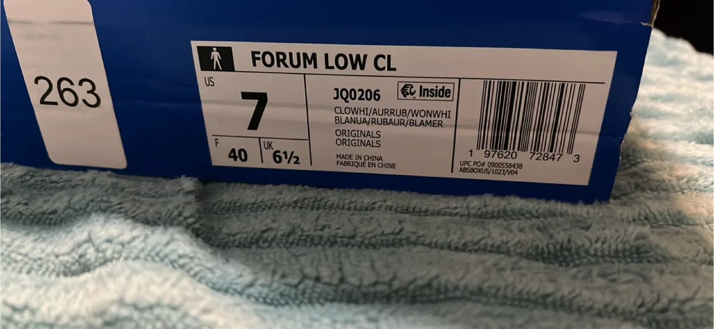 🥕Adidas Forum Low CL Size 7 US image indicator(4)