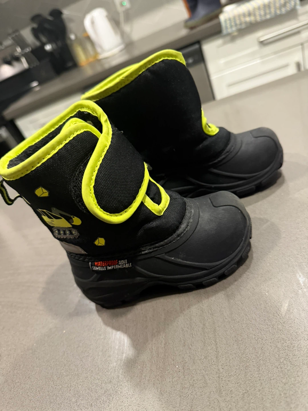 Kids' Black & Yellow Winter Boots size 6 - photo 2