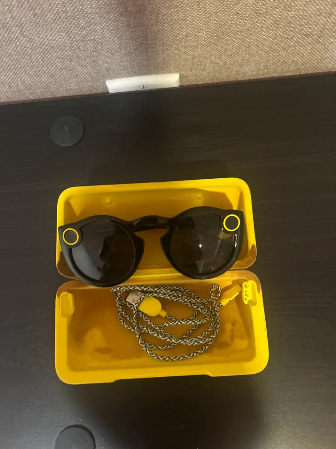 Snapchat Spectacles 2.0 (Nico) 🥕 image indicator(2)