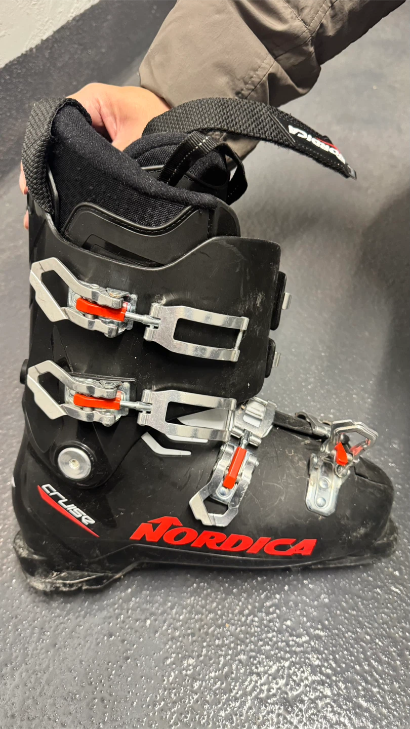 Men’s Nordica Cruise Ski Boots size 10 - photo 3