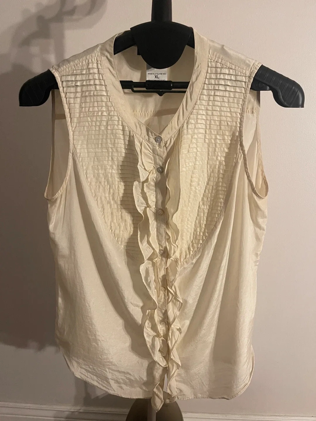 Max Mara Weekend Cream Ruffled Button-Down Blouse size 12 image indicator(4)