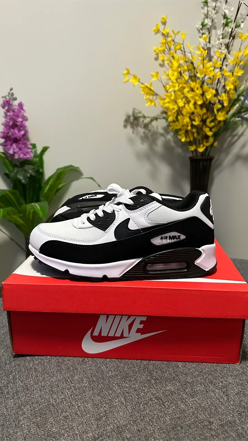 Nike Air Max 90 - Black & White available in size 7 , 8 & 9.5 image indicator(5)