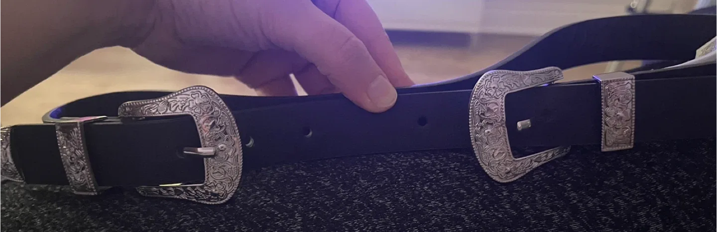 Pieces Black Double Buckle Belt with Silver Accents image indicator(8)