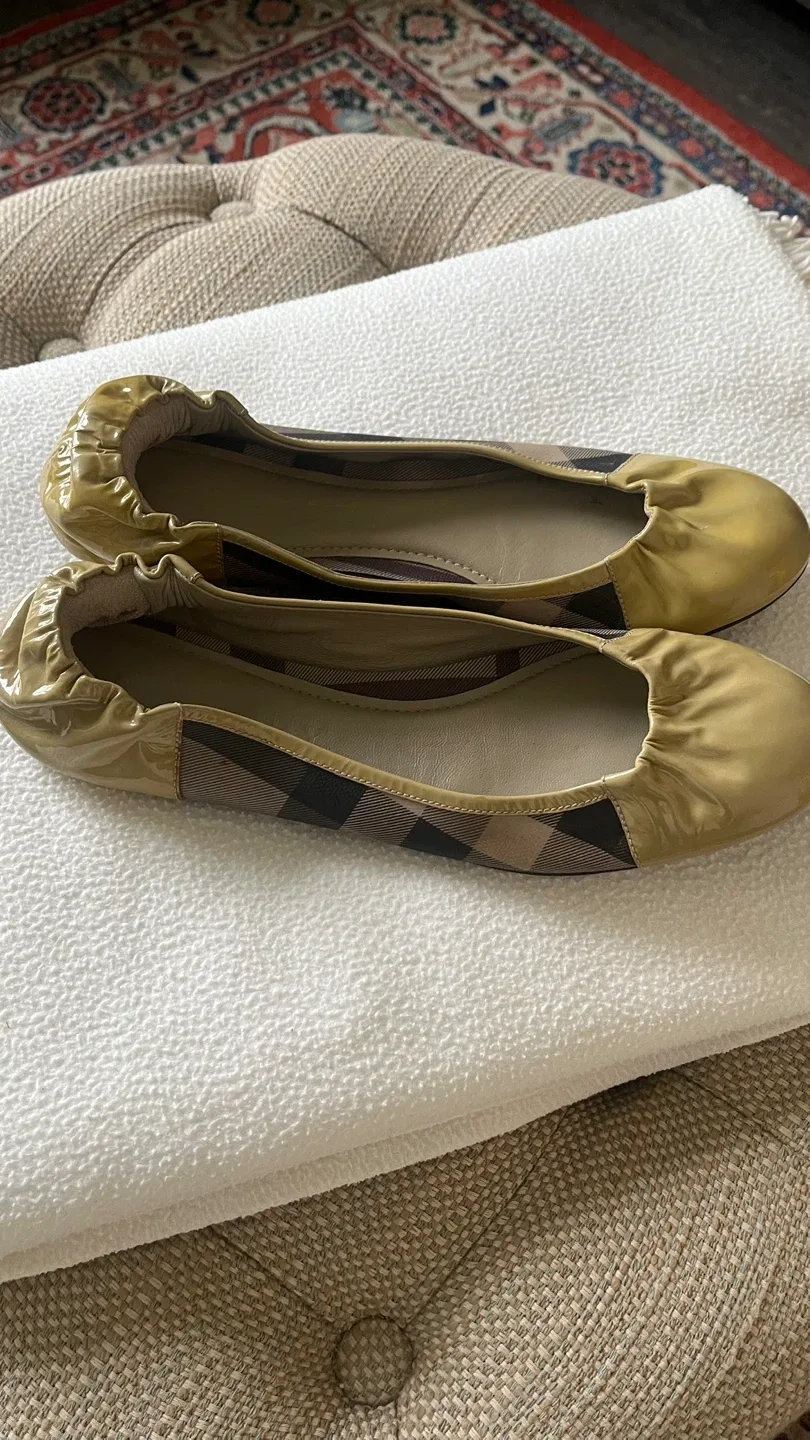 Burberry Ballet Flats image indicator(2)