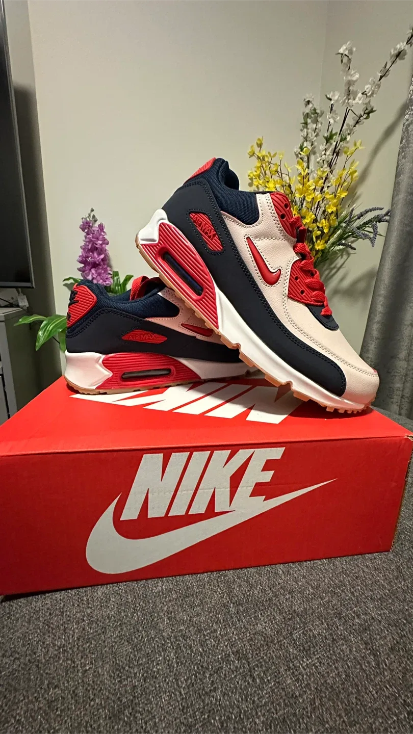 Nike Air Max 90 - Navy, Red, and Beige image indicator(2)
