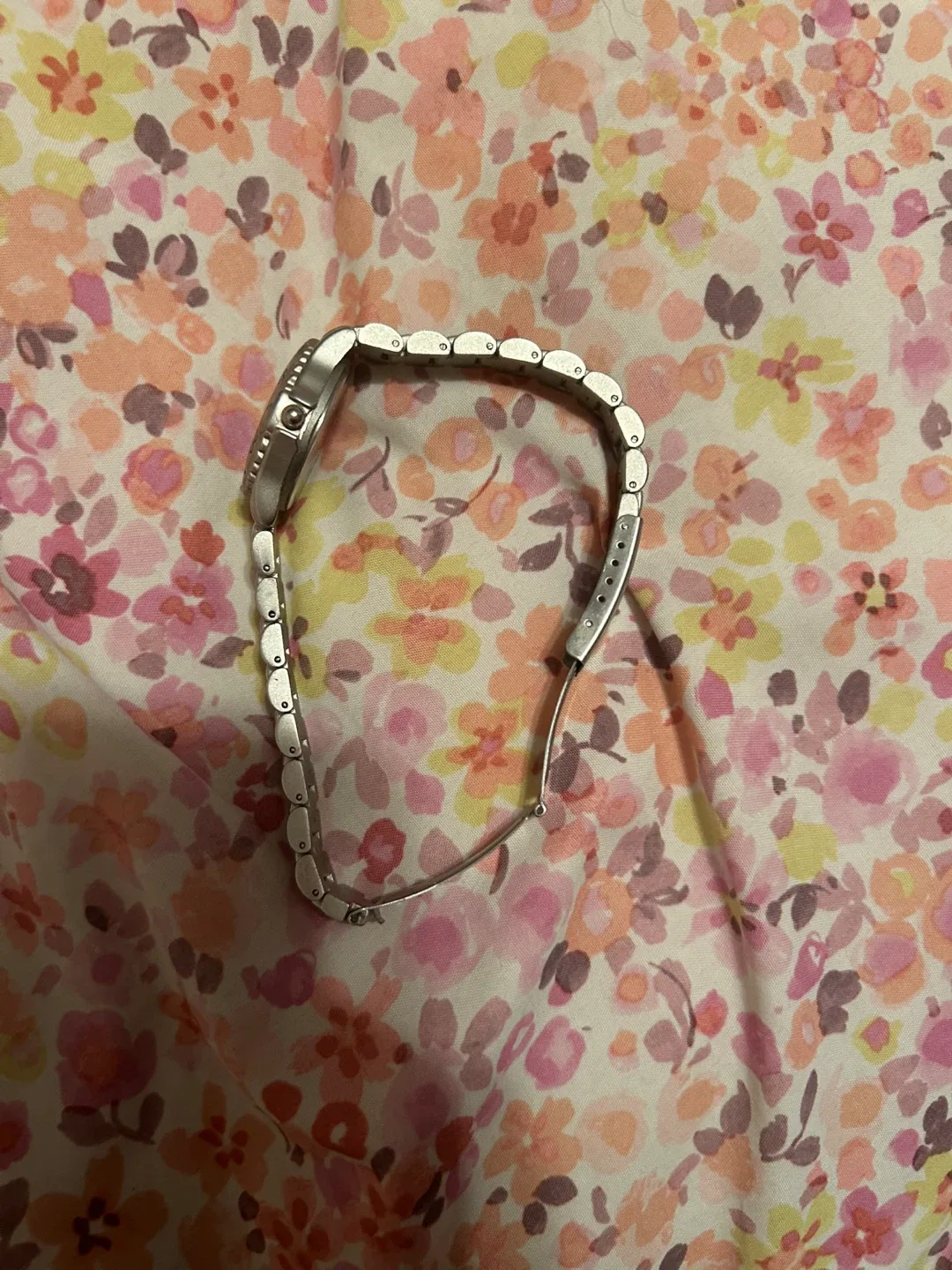 Vintage Milano Quartz Watch - Blue Face (NEEDS BATTERY) image indicator(3)