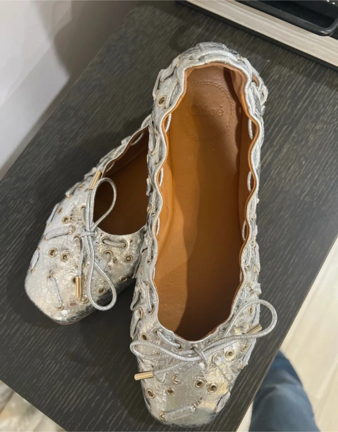 Chloé Silver Ballerinas Size 6.5 image indicator(2)