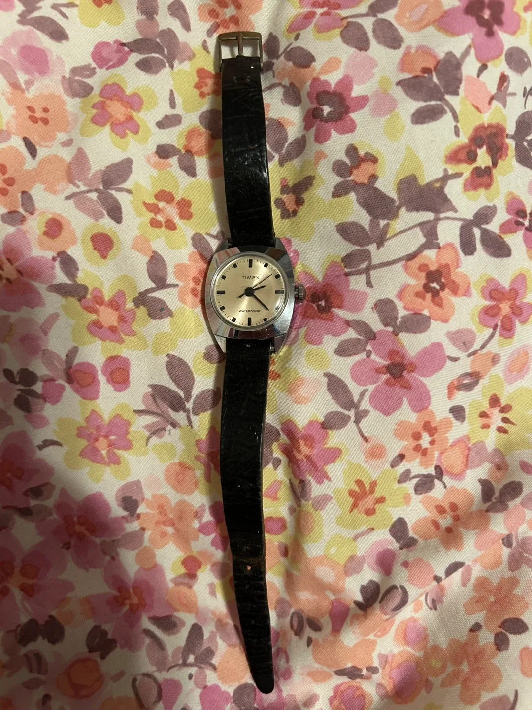 Timex Ladies' Vintage Watch (BATTERY NEEDED) image indicator(2)