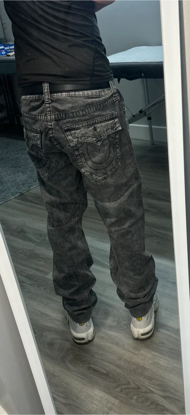 True Religion Jeans, Size 32 image indicator(7)