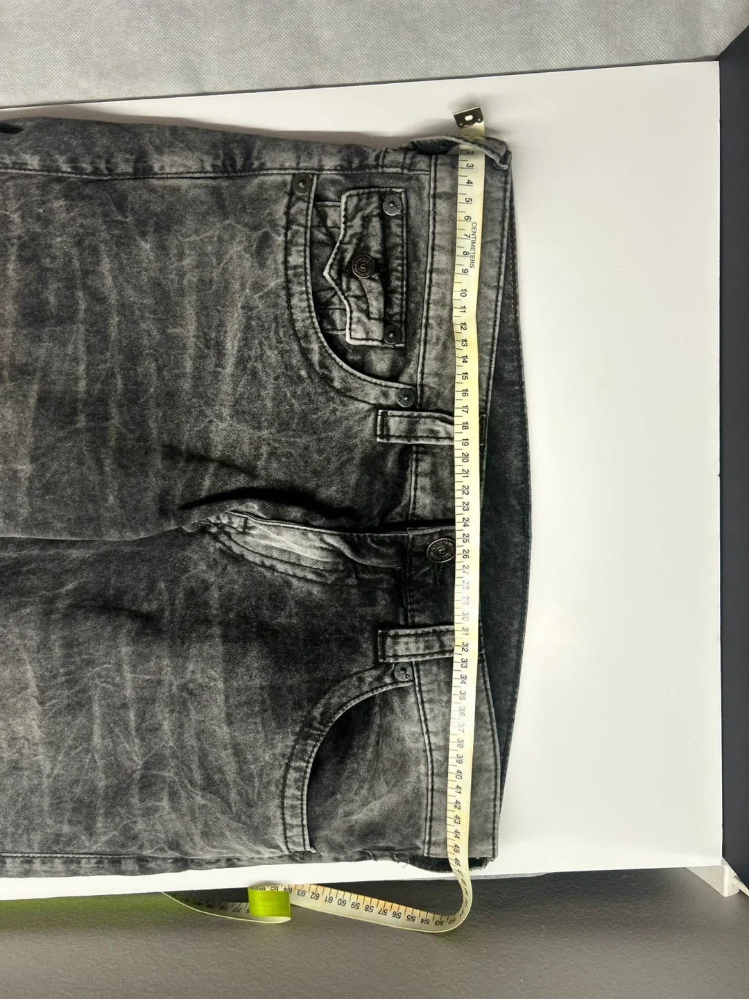 True Religion Jeans, Size 32 image indicator(10)