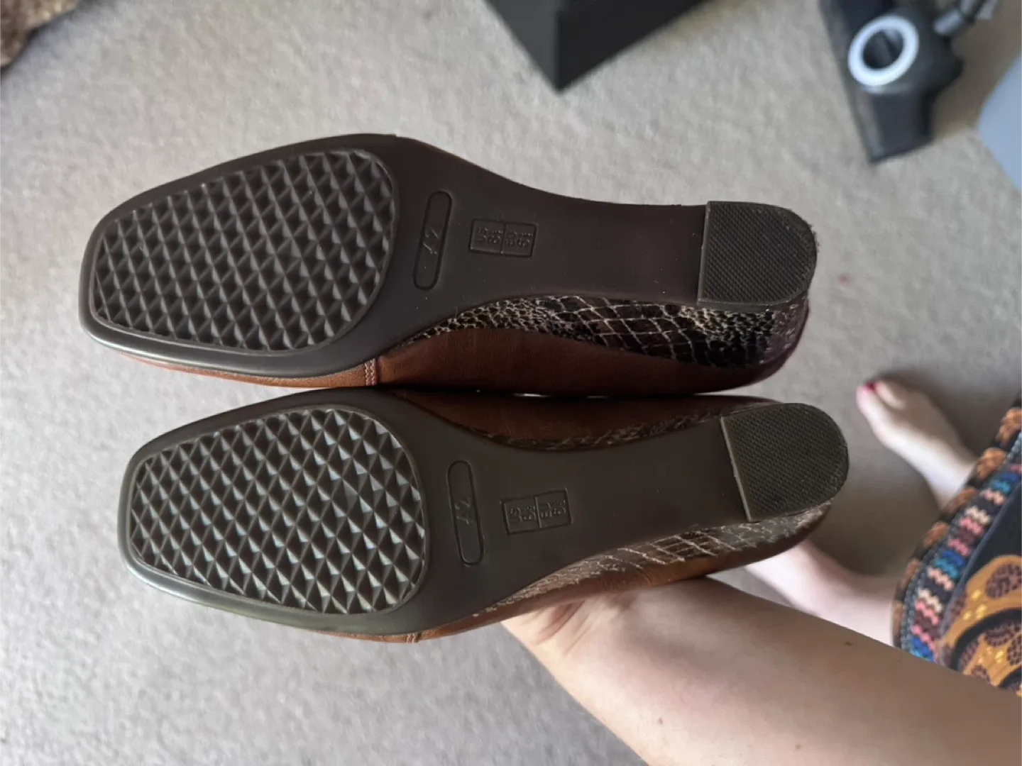 A2 by Aerosoles Brown Wedge Heel Shoes - Size 7 image indicator(2)