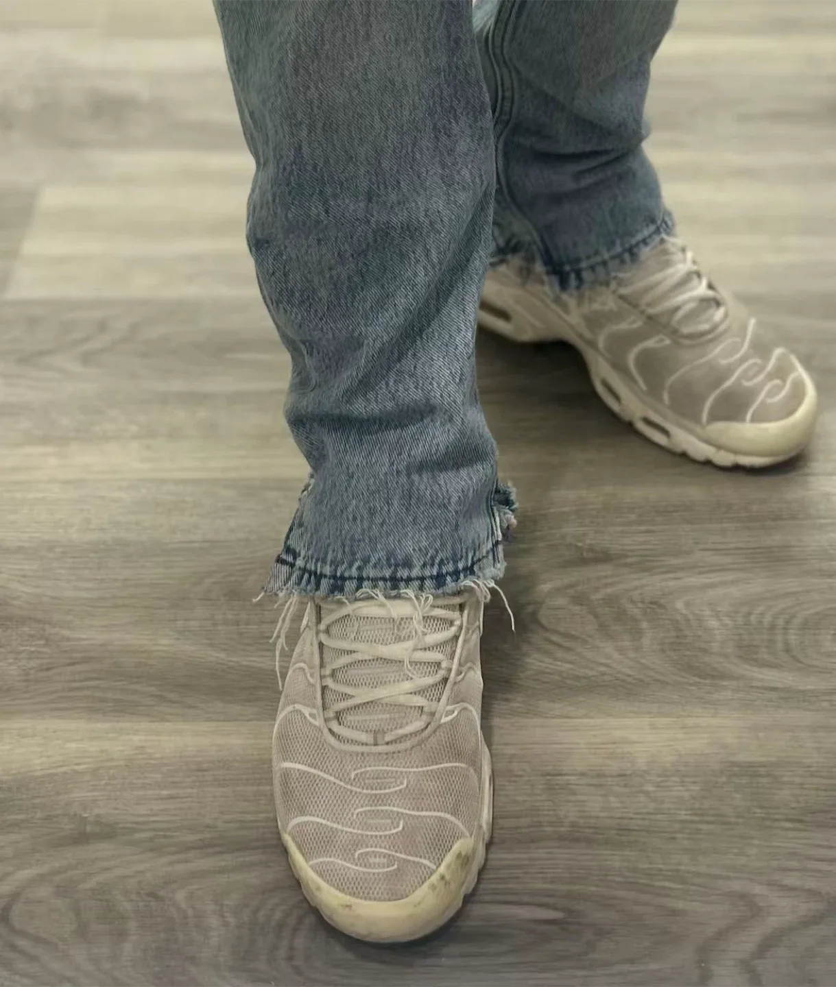 Zara Custom Flared Jeans - Size 11-12 years old image indicator(6)