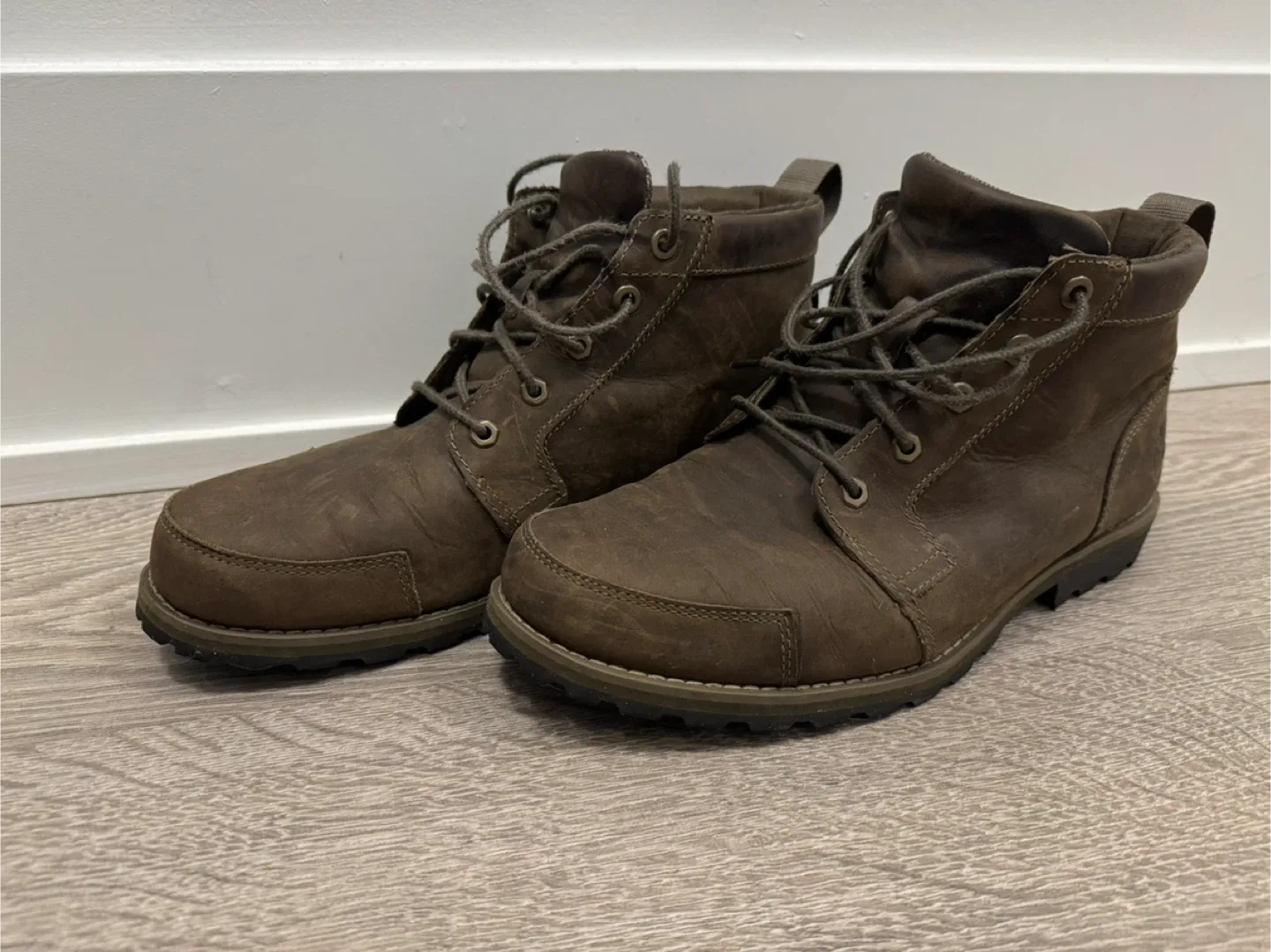 Timberland Brown Leather Boots image indicator(2)