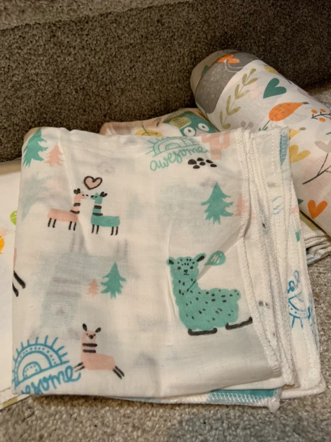 New Baby Swaddle Blanket - 9x9 inches image indicator(3)