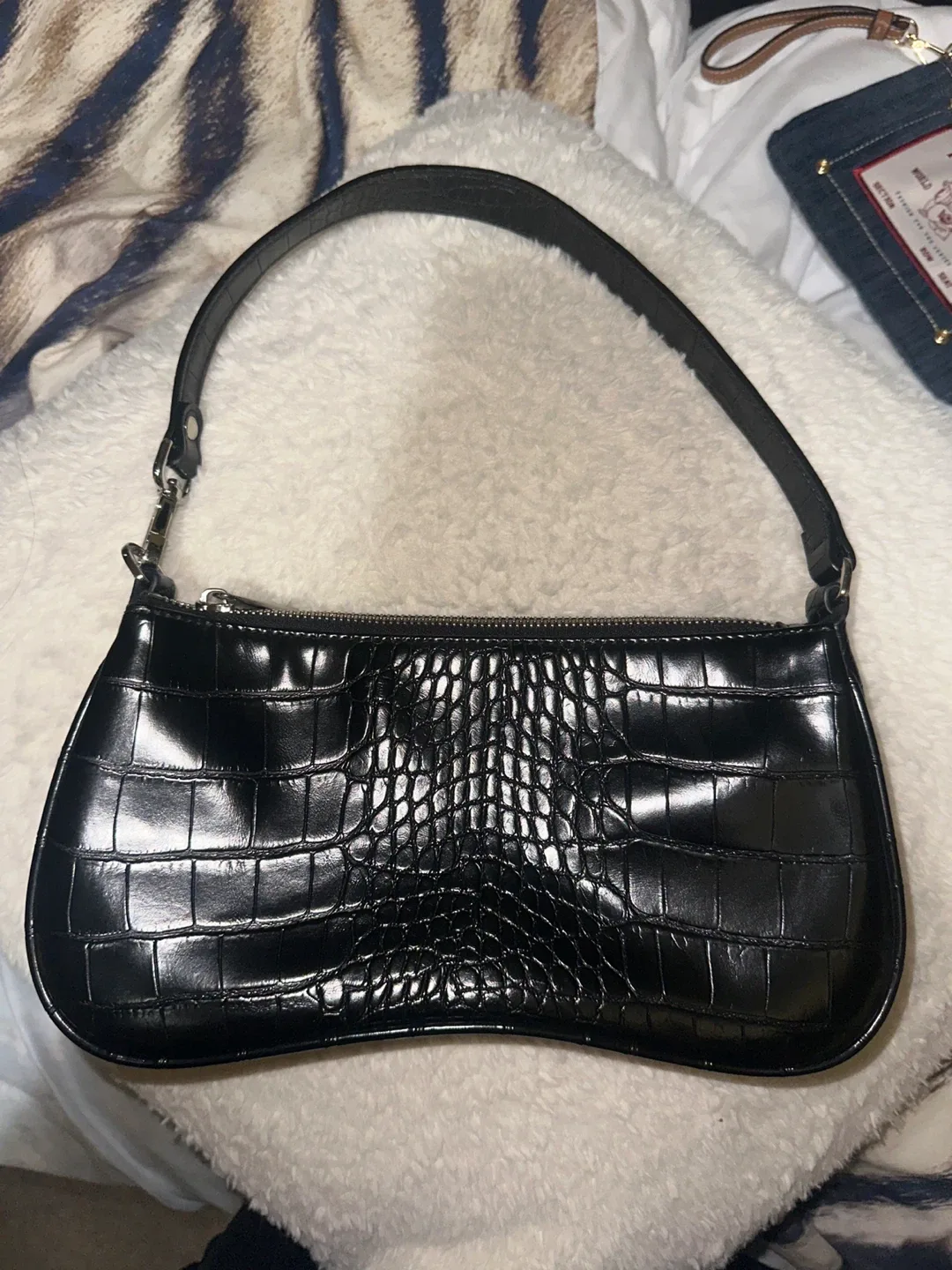 Shoulder Bags image indicator(4)