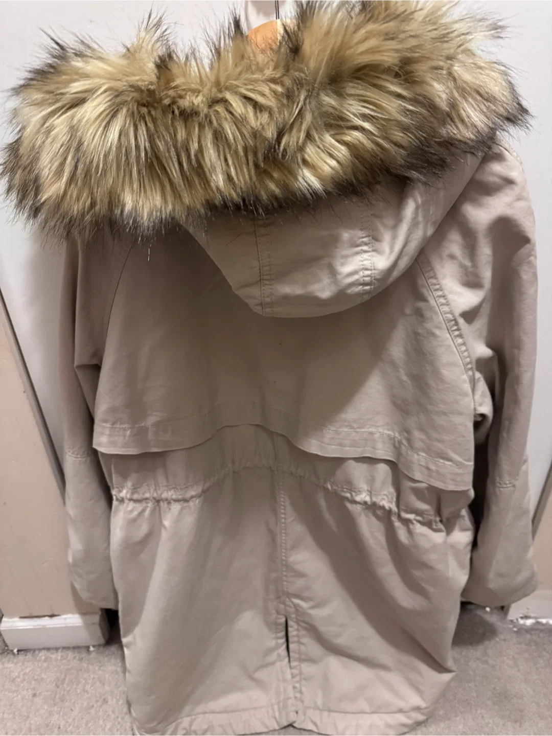 H&M Beige Fur Hooded Parka - Size M image indicator(3)