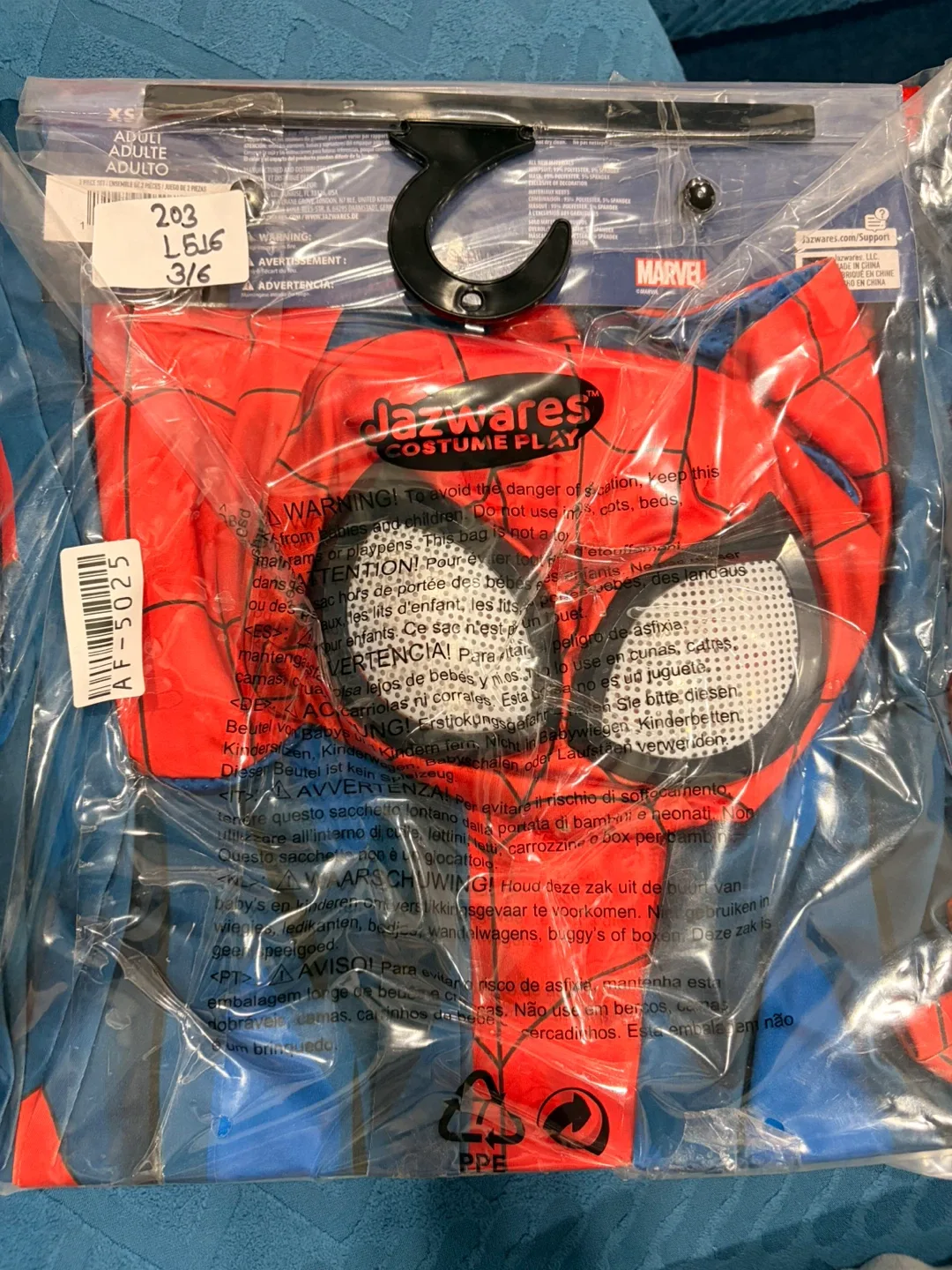 New Marvel Spider-Man Suit & Mask - Adult XS/TP image indicator(2)