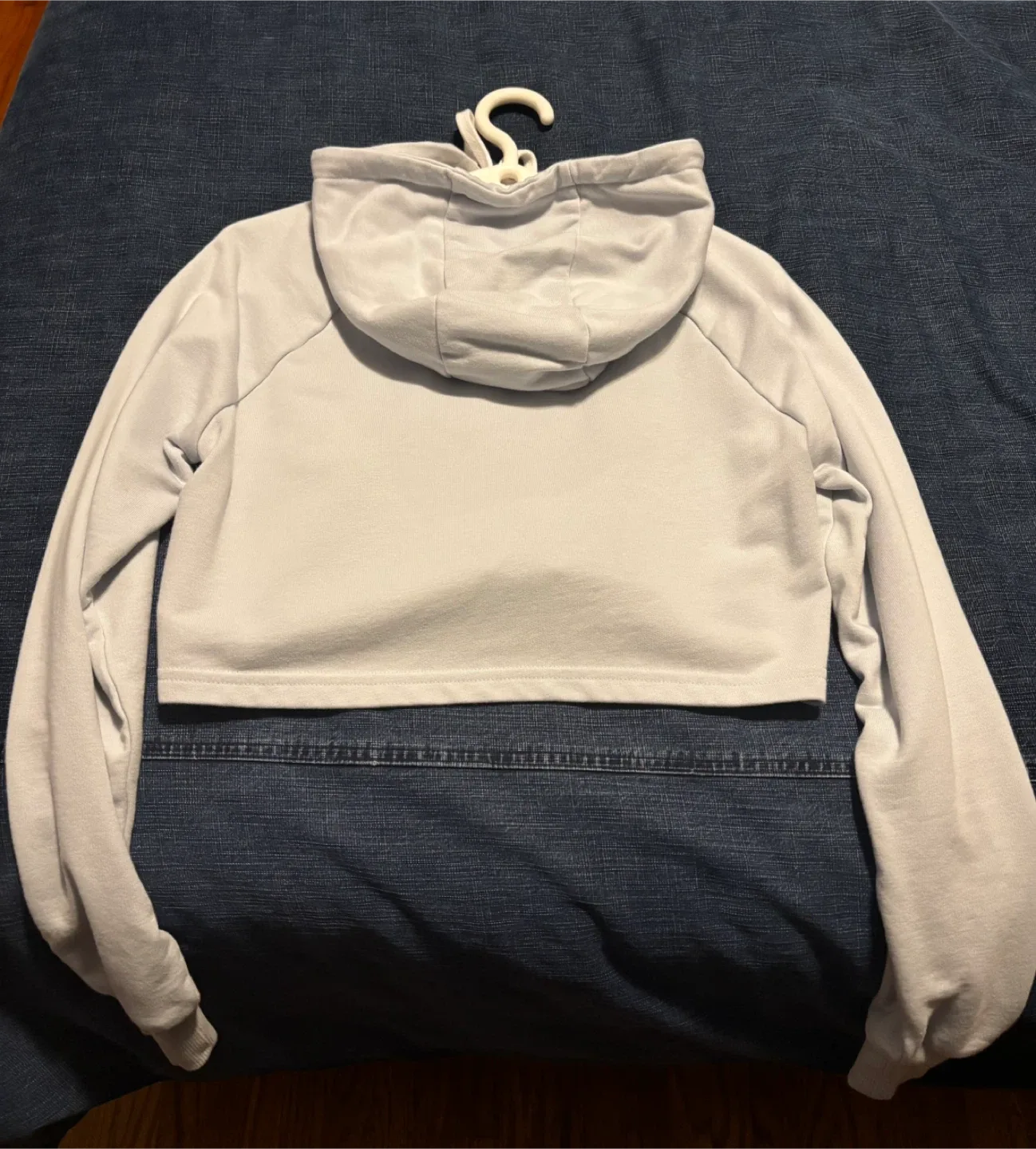 Gymshark Cropped Hoodie - Size S image indicator(2)