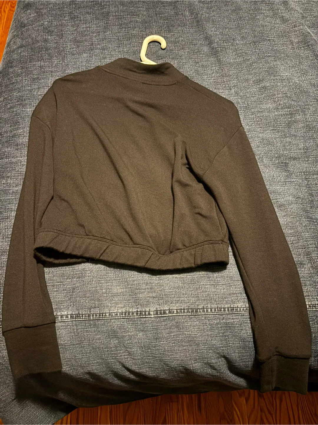 Gymshark Black Half-Zip Pullover - Size S image indicator(2)