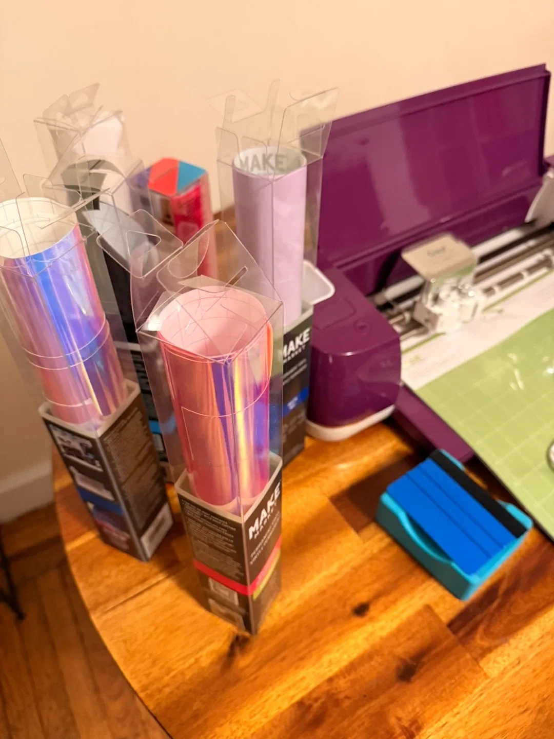 Cricut 2+ Vinyls (no box) image indicator(5)