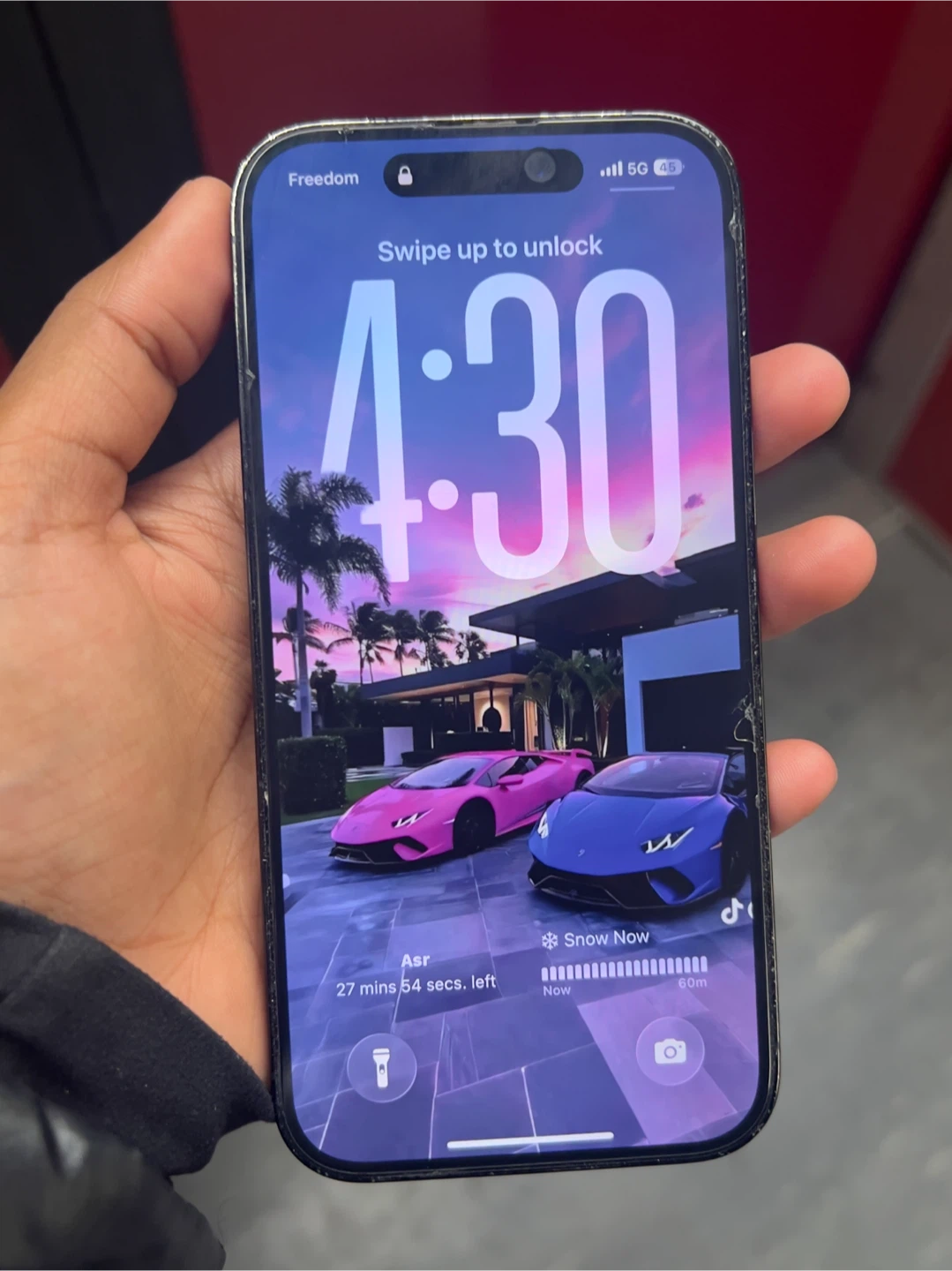 iPhone 14 Pro 128GB *Mint Condition* - photo 2