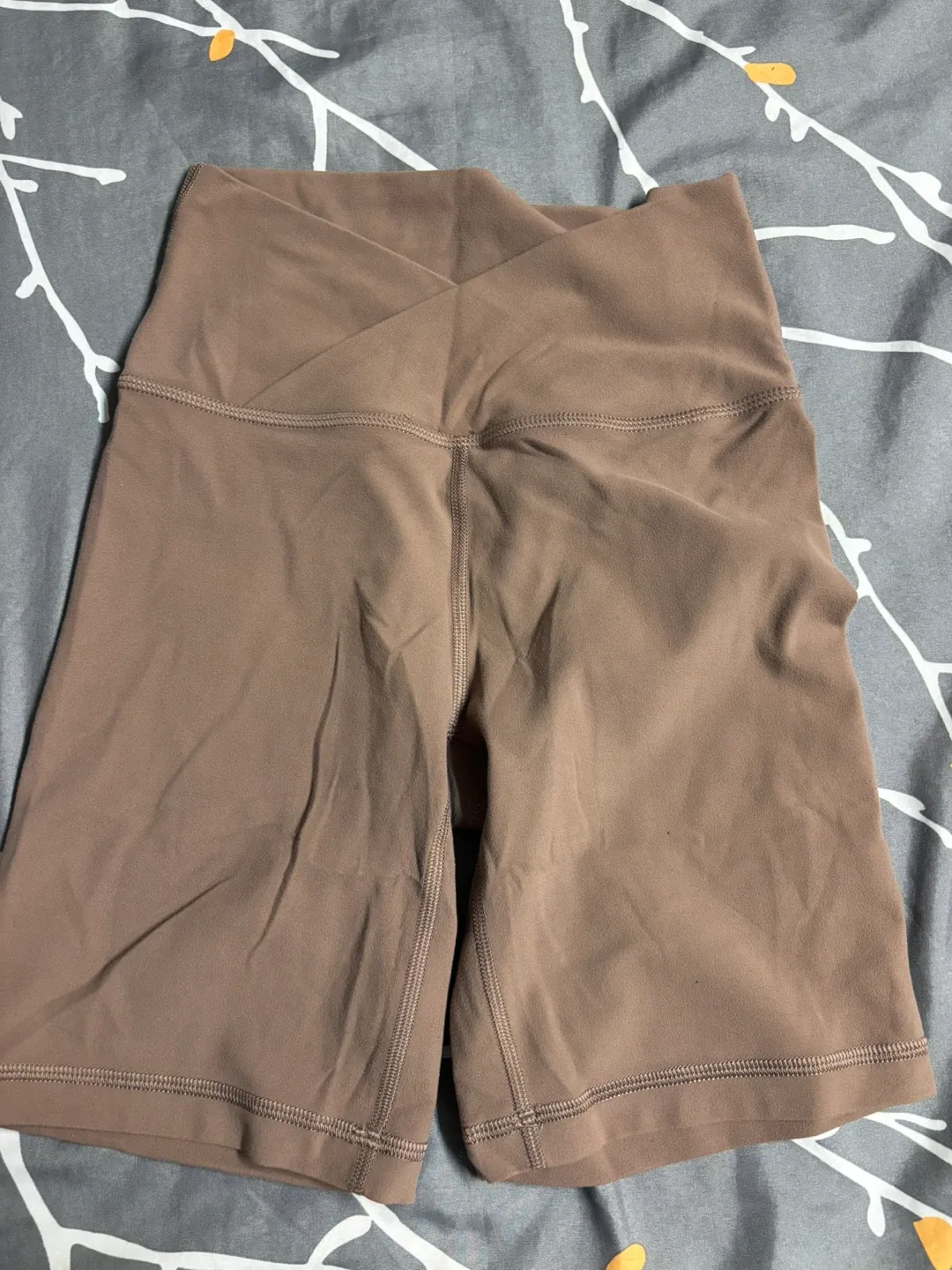 TNAction Beige Biker Shorts - Size 2XS image indicator(3)