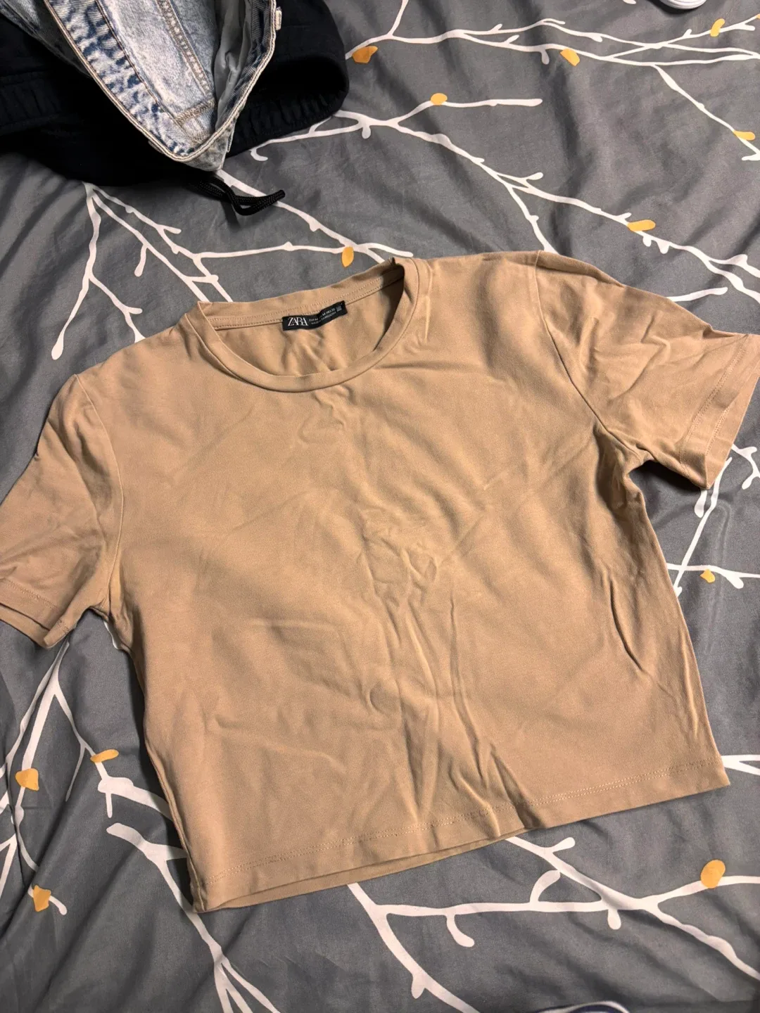 Zara Basic T-Shirt - Size M image indicator(2)