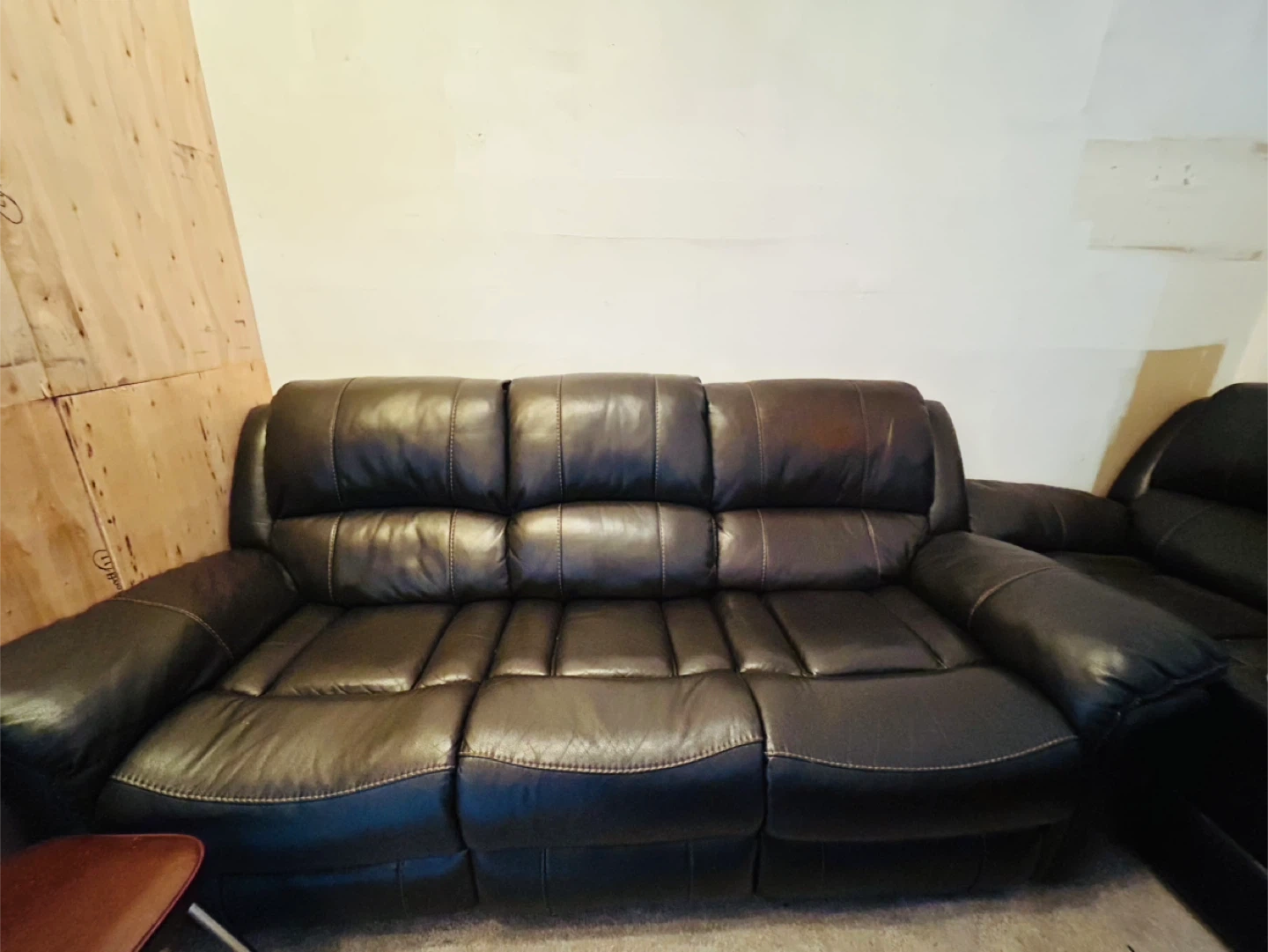 5-Seater Leather Power Recliner Sofa Set – $300