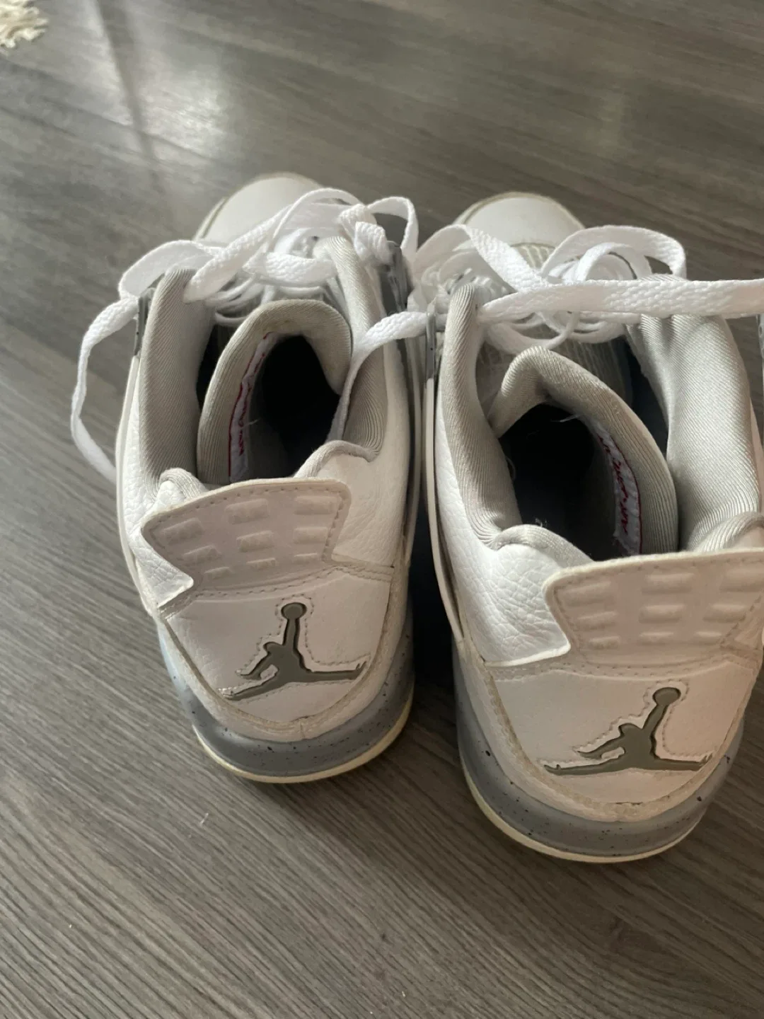 Nike Air Jordan 4 Retro - Size 10.5 image indicator(5)