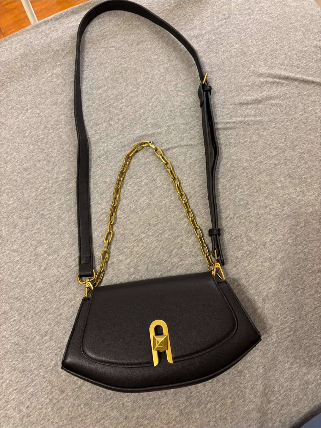 Black Shoulder Bag