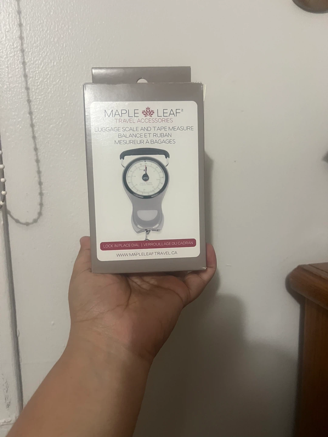 Maple Leaf Luggage Scale & Tape Measure - New