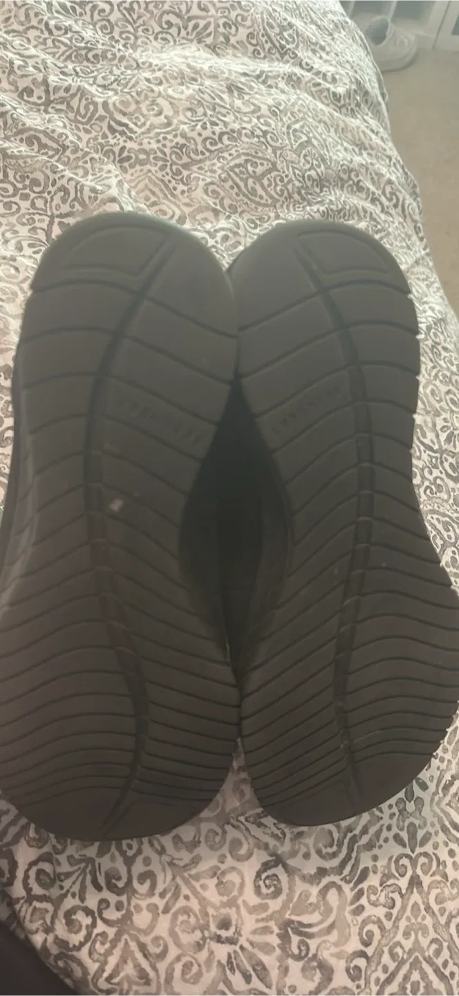 Skechers size 8 image indicator(2)