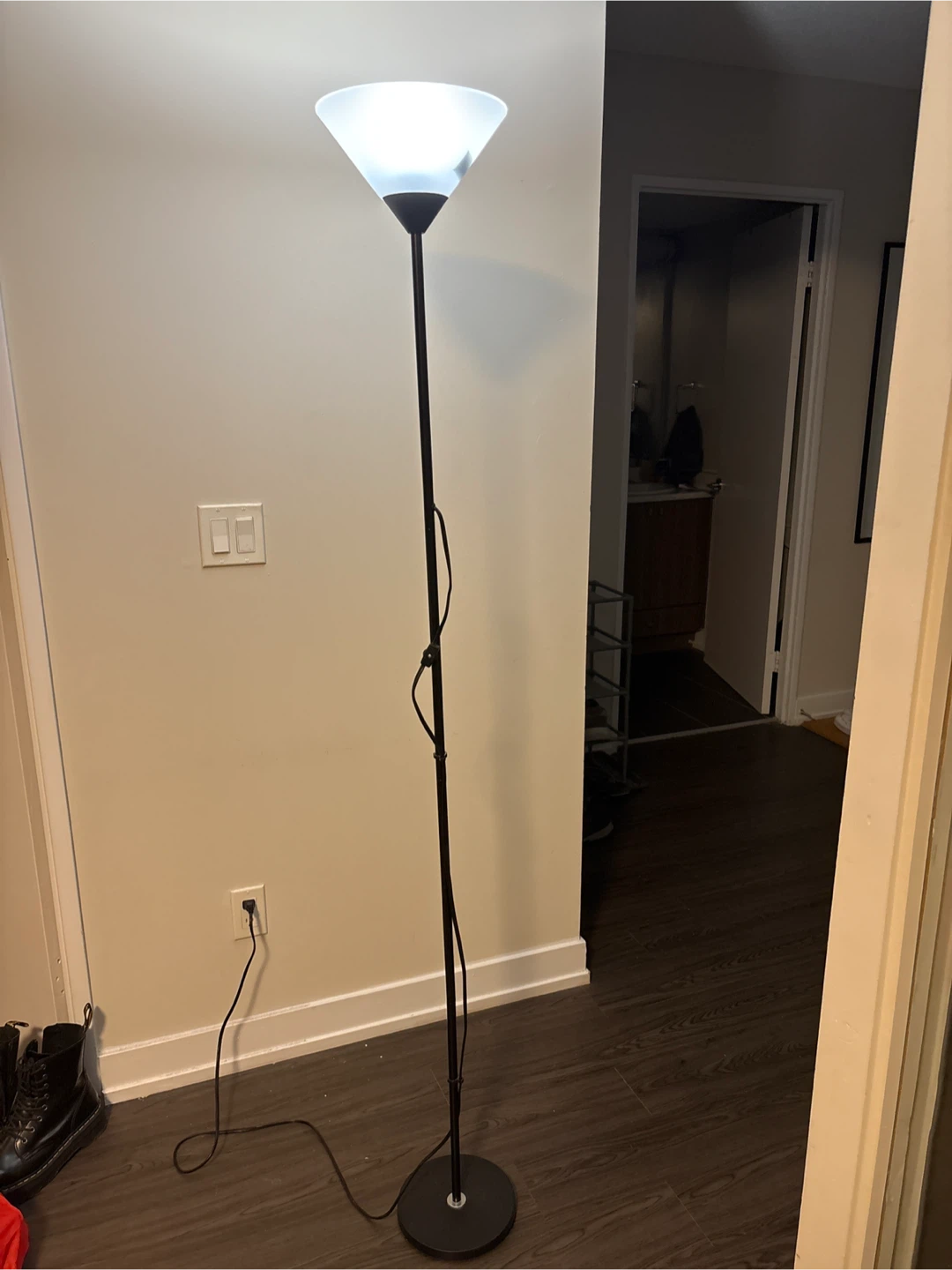 Standing Floor Lamp - Black
