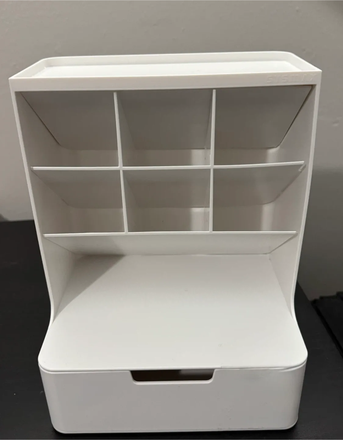 White Desk Organizer image indicator(2)