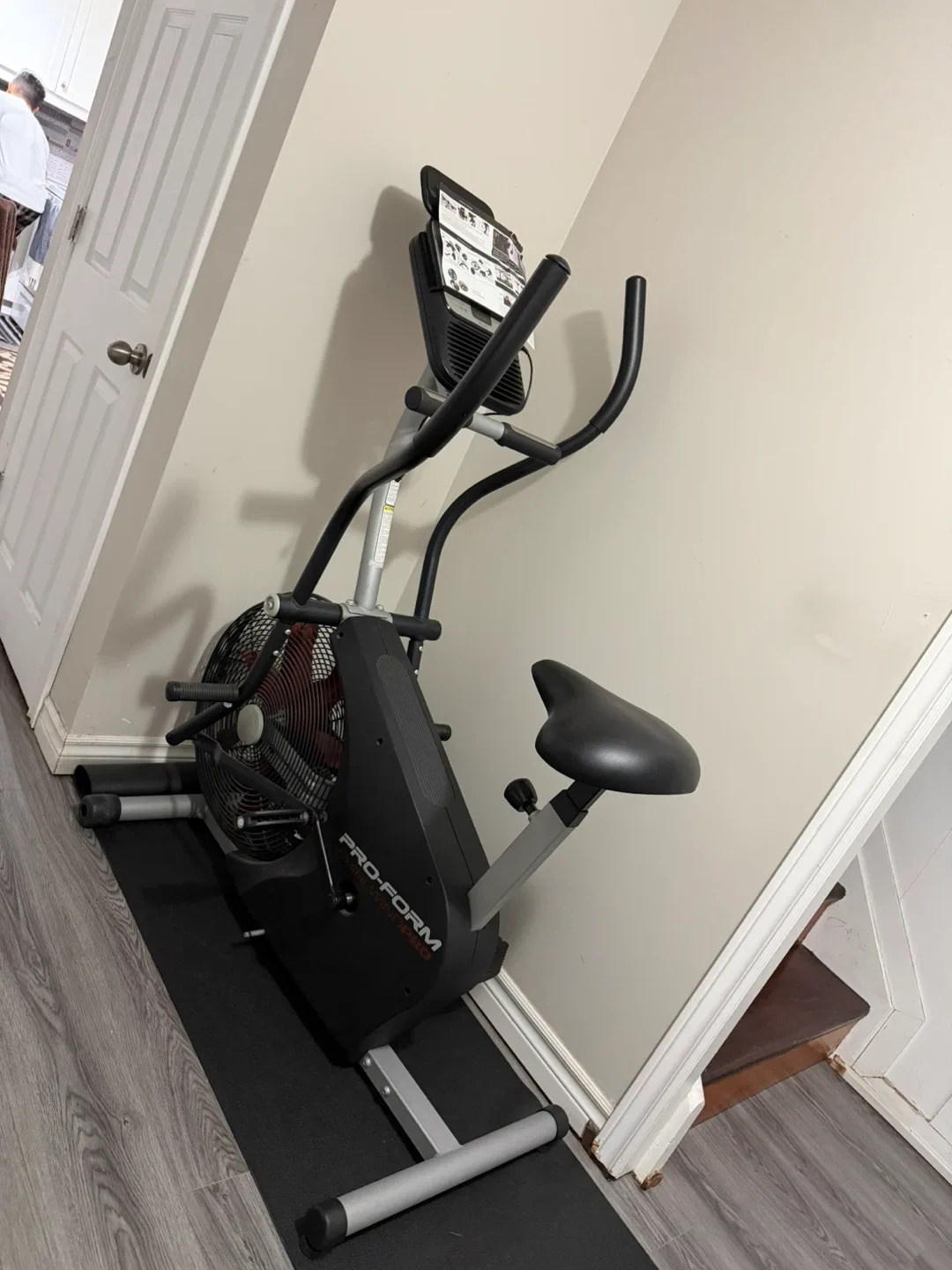 Pro-Form Air Elliptical Exercise Bike image indicator(4)