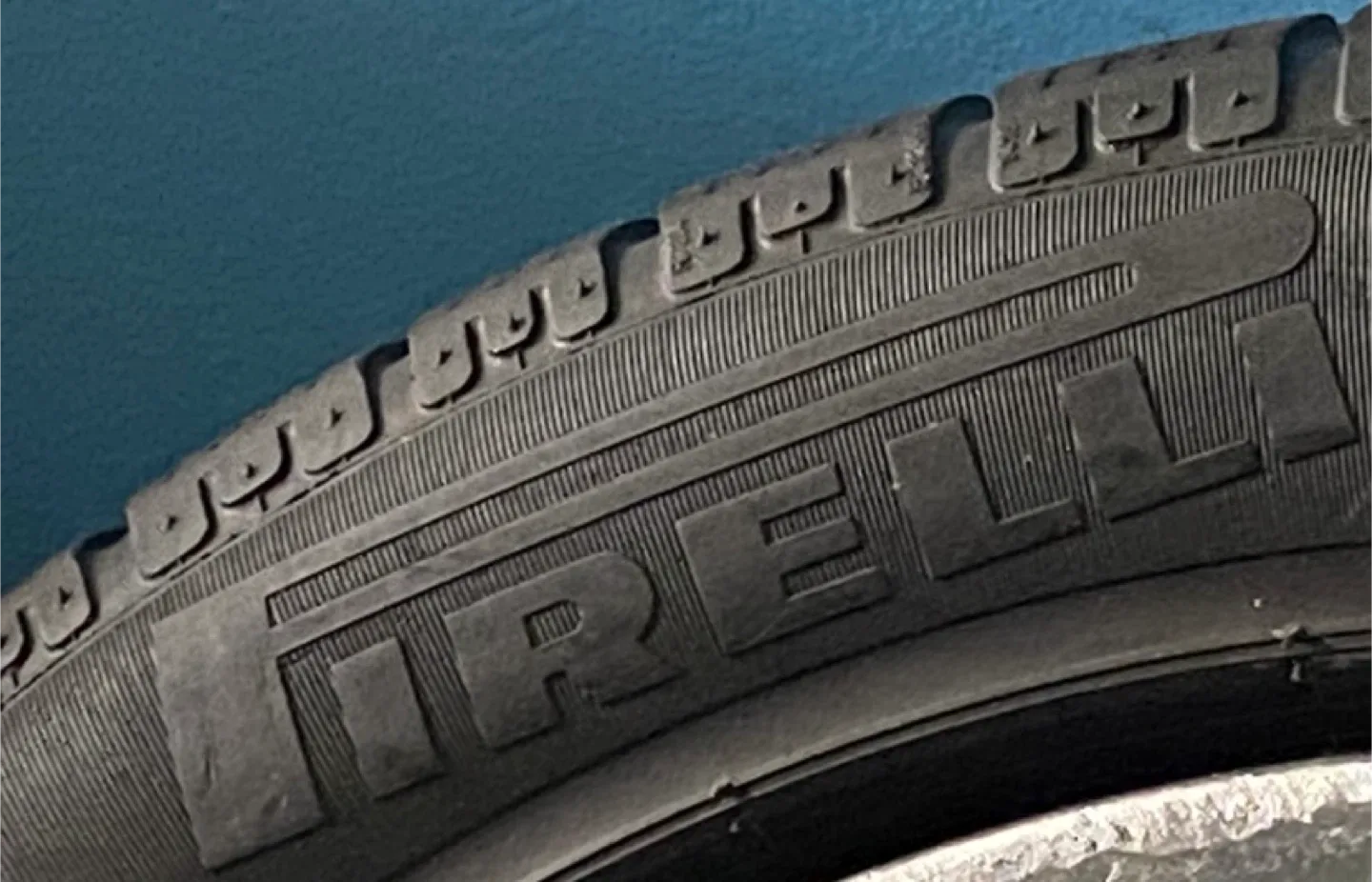 Pirelli 225/50 R17 Winter Tires on Audi Rims - Set of 4 image indicator(4)
