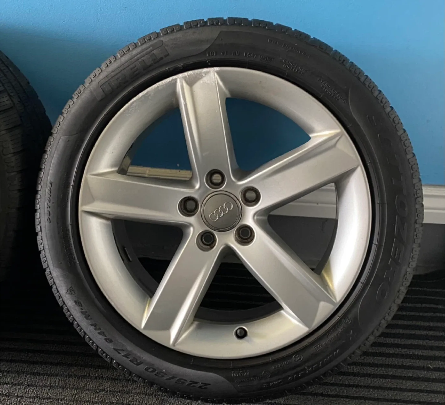 Pirelli 225/50 R17 Winter Tires on Audi Rims - Set of 4 image indicator(3)